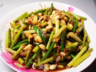 黄豆芽炒蒜薹的做法步骤：3