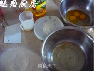 鲜奶葡萄干戚风的做法步骤：2
