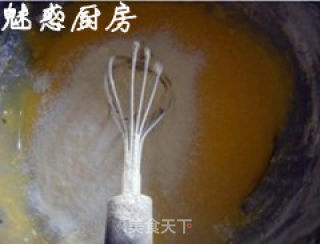 鲜奶葡萄干戚风的做法步骤：2
