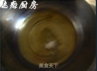 鲜奶葡萄干戚风的做法步骤：2