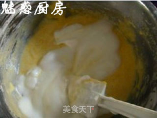 鲜奶葡萄干戚风的做法步骤：2