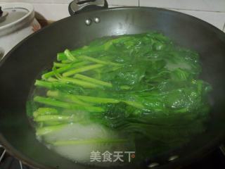 鱼片菜心汤的做法步骤：2