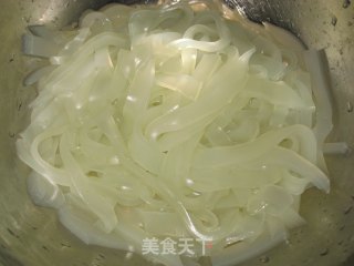 凉拌粉皮的做法步骤：2