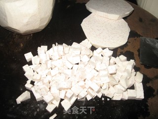 腊味芋头糕的做法步骤：2