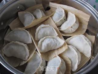 苔菜香菇蒸饺的做法步骤：2