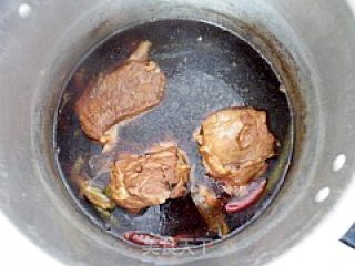 五香酱牛肉的做法步骤：2
