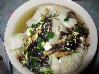 韭菜虾肉馄饨的做法步骤：2