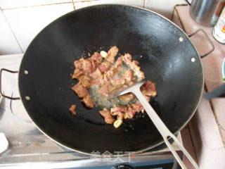 豌豆夹炒牛肉的做法步骤：2