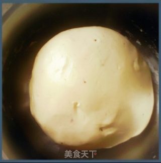 草莓菠萝包的做法步骤：3