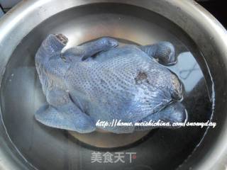 田园乌鸡汤的做法步骤：2