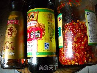 红油炝藕的做法步骤：2