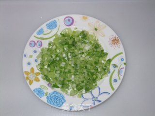 葱油饼的做法步骤：2