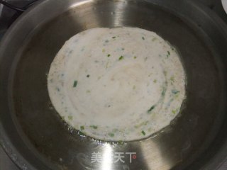 葱油饼的做法步骤：2
