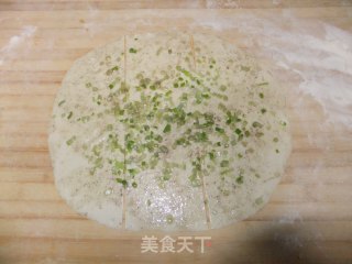 葱油饼的做法步骤：2