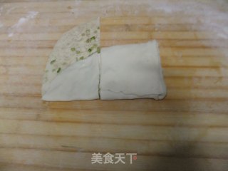 葱油饼的做法步骤：2