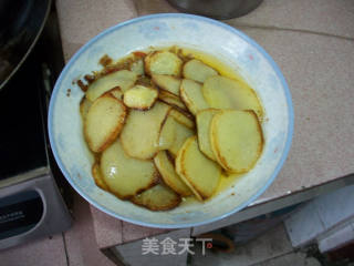 土豆回锅肉的做法步骤：2