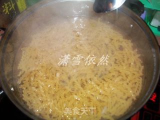 时蔬炒意粉的做法步骤：2