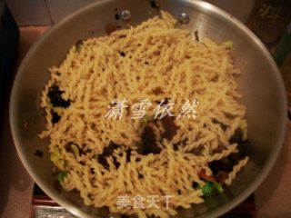 时蔬炒意粉的做法步骤：2