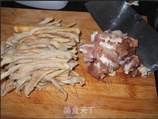 萝卜干炒肉粒的做法步骤：2