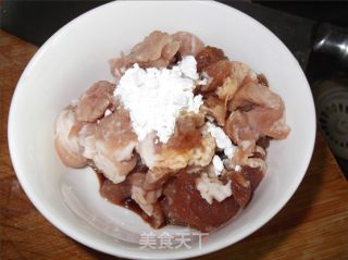 萝卜干炒肉粒的做法步骤：2