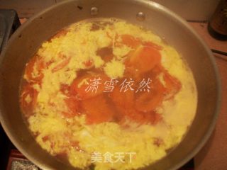 西红柿蛋汤的做法步骤：2