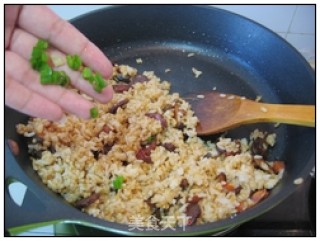 香菇腊肠饭的做法步骤：2