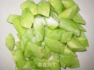 炝黄瓜的做法步骤：2