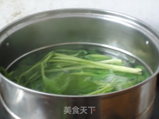 凉拌菠菜的做法步骤：2