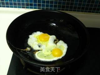 茄汁蛋炒饭的做法步骤：4