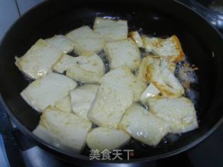 芹菜煎焖豆付的做法步骤：3