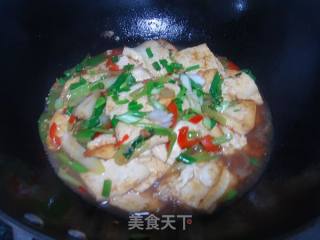 芹菜煎焖豆付的做法步骤：3