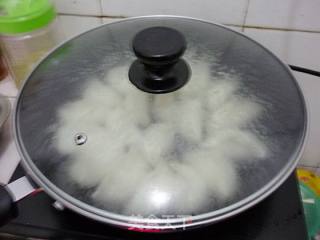 白菜猪肉水煎包的做法步骤：2