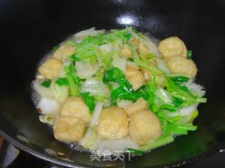 大白菜焖油豆腐的做法步骤：3