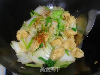 大白菜焖油豆腐的做法步骤：3
