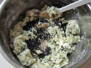 葱香芝麻饼干的做法步骤：2
