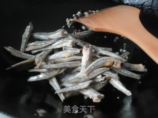 小鱼花生的做法步骤：3