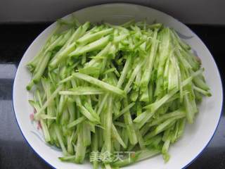 包春卷的做法步骤：2