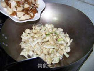 花菜炒豆干的做法步骤：3