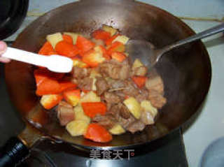 彩蔬甜烧肉的做法步骤：3