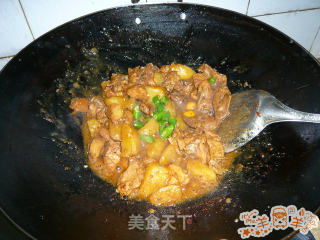 土豆烧鸡的做法步骤：2