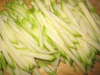 醋炒西葫芦的做法步骤：2