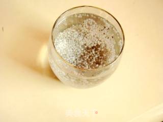 春季养颜奶茶的做法步骤：2