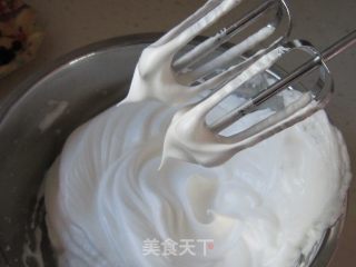 酸奶戚风蛋糕的做法步骤：2
