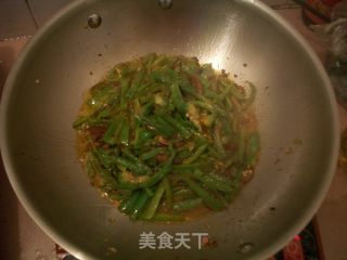 青椒炒肉的做法步骤：2