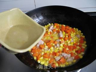 专做小朋友爱吃的---炒三丁的做法步骤：4