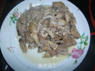 鱼肠煎蛋的做法步骤：2