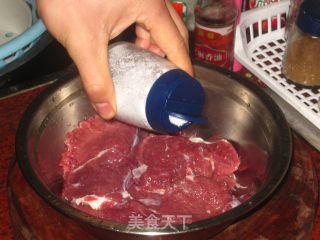 黑椒牛扒的做法步骤：3