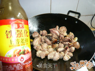 笋块烧肉的做法步骤：2