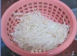 黄瓜凉拌金针菇的做法步骤：3