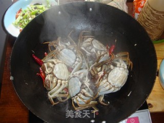 香辣蟹的做法步骤：2
